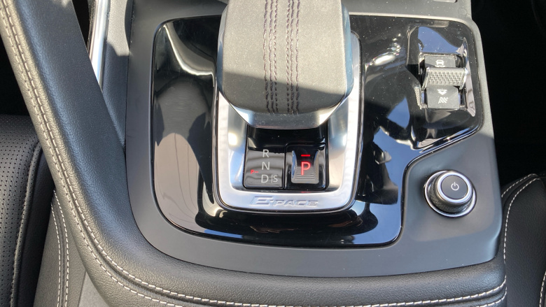 Jaguar E-Pace 1.5 P300e R-Dynamic SE 5dr Auto Estate